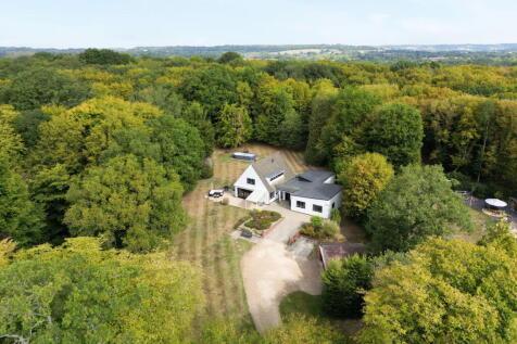 Carlton Road, South Godstone, Godstone, RH9 8LG