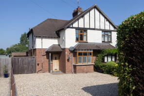 38, Bouncers Lane, Cheltenham GL52 5JN