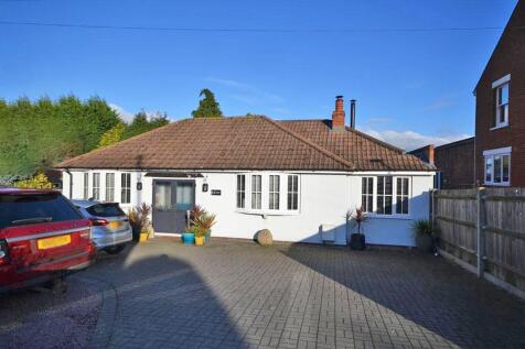 Theydon Avenue, Woburn Sands, Milton Keynes, Buckinghamshire, MK17 8PR