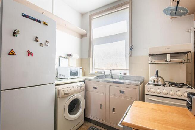 3 bed Semi-Detached for sale Image 6