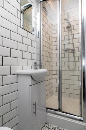 46 Dean St LR-27.jpg
