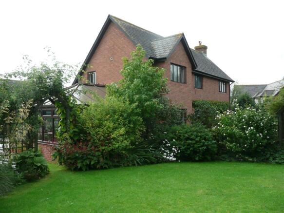 GARDEN VIEW 2