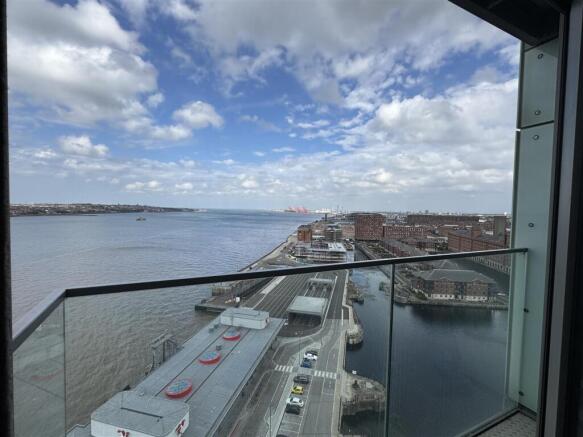139 Alex - Balcony.jpeg