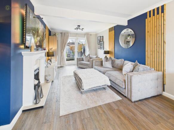 cam04425g0pr0328still001