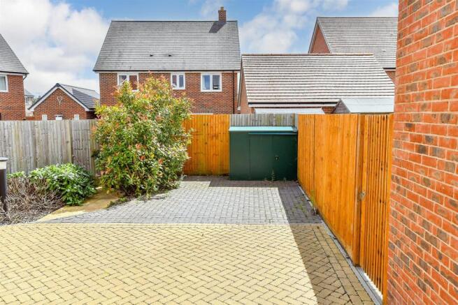 Driveway/Parking
