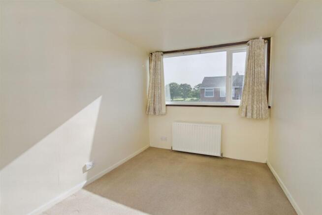 8571380-interior02-800.JPG