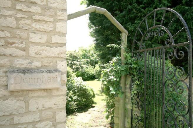 Side access