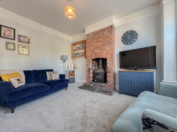 Living Room (2)