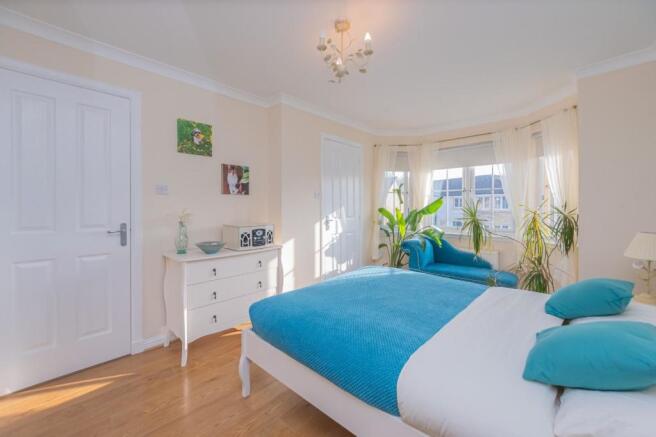19. Bedroom 1 (3).jpg