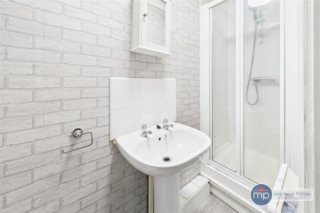 1 bed Flat for sale Image 5
