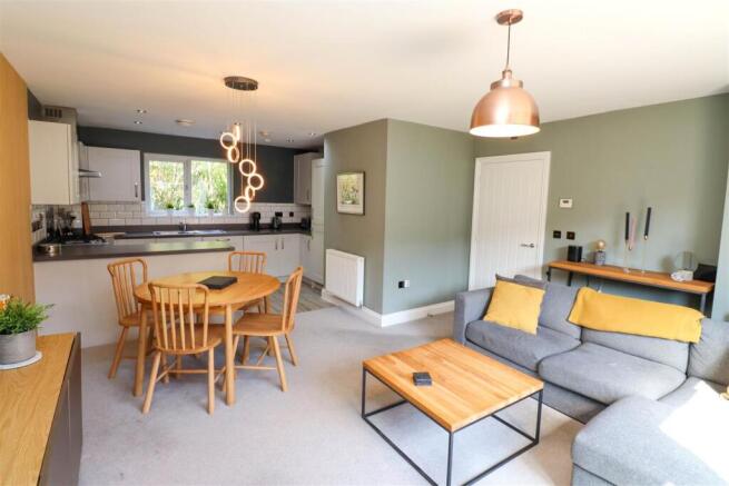 Lounge/Dining Room/Kitchen