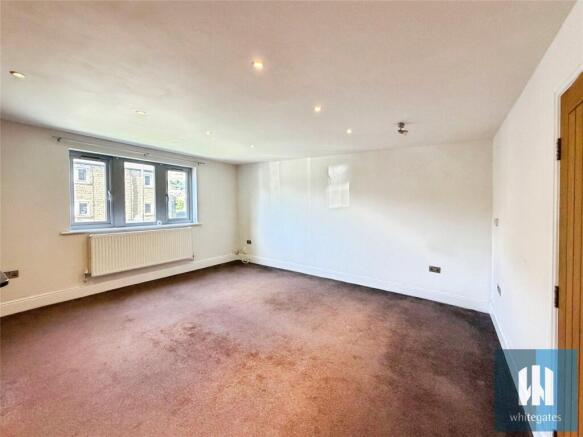 2 bed Apartment to rent Image 11