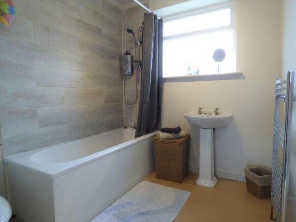 Modern Bathroom 