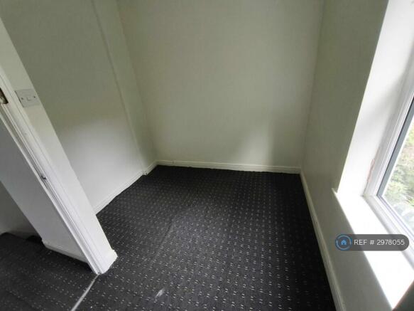 3 bed Terraced to rent Image 5