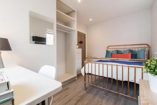 3 bed Flat to rent Image 4