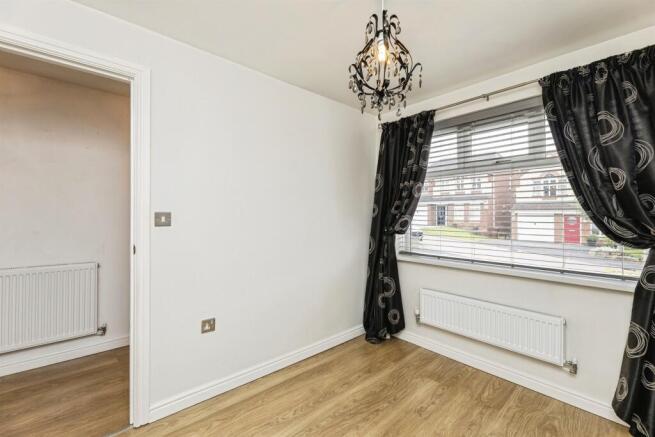 3 bed Detached for sale Image 11