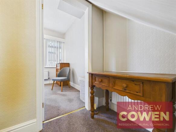3 bed Terraced for sale Image 12