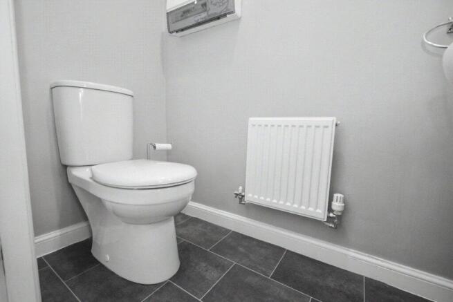 3 bed Terraced for sale Image 10