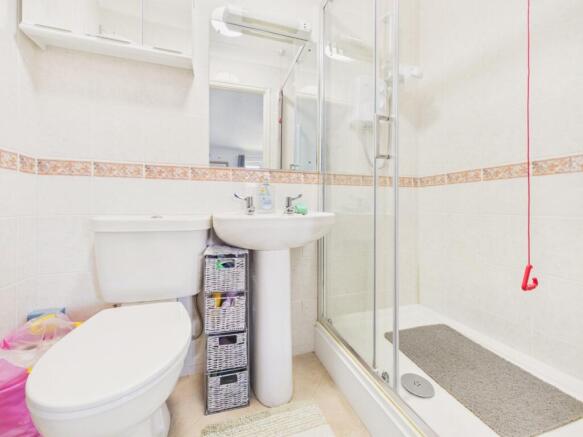 2 bed Apartment for sale Image 10