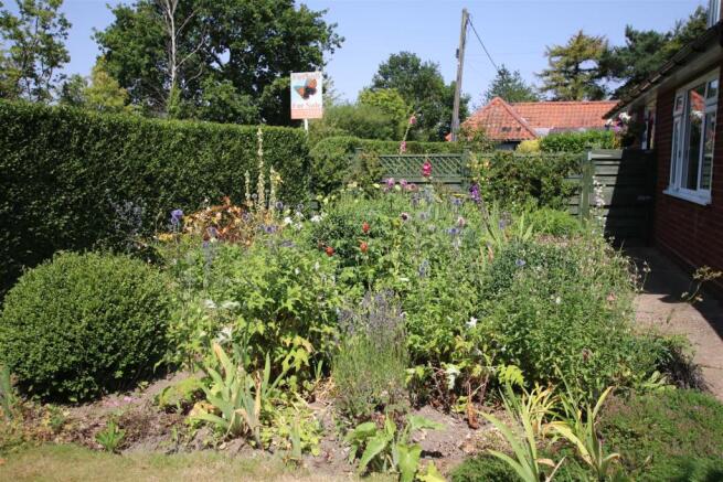 Side And Rear Gardens