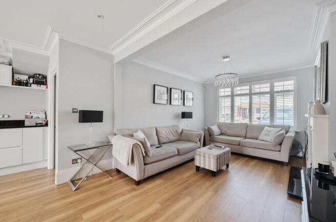 1305529-16-68517a...