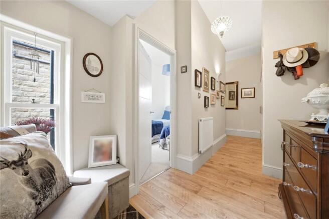 2 bed Apartment for sale Image 11