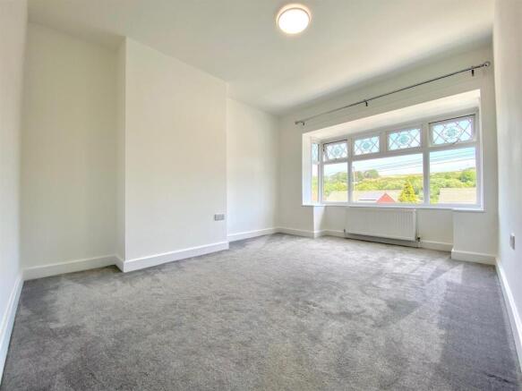 3 bed Semi-Detached to rent Image 11