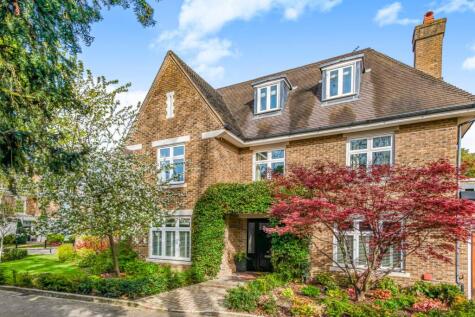 Chalmers Way,
St. Margarets, TW1