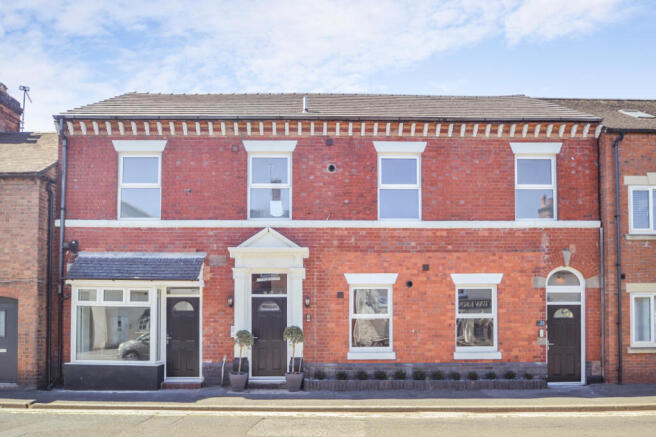 One Bedroom First Floor Flat in Newport