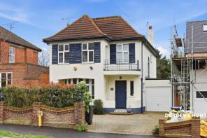 69, Stradbroke Grove, Buckhurst Hill IG9 5PE