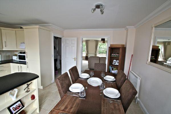 Dining to Lounge