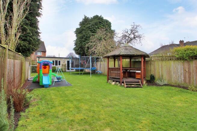 Rear Garden 2.jpg