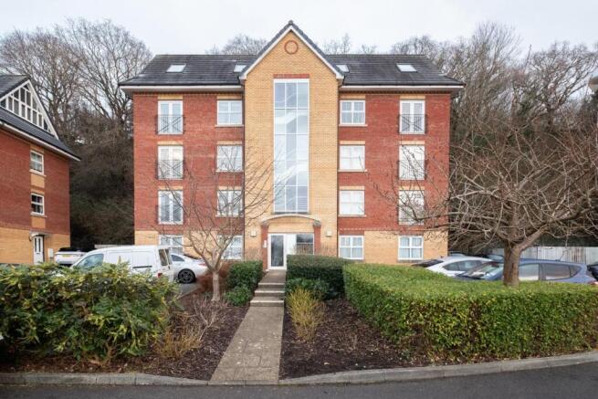 FLAT 25 BULL LANE, BS5-7564.jpg