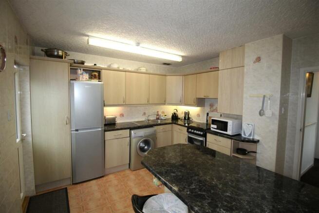 Filey Road, 16, kitchen.JPG