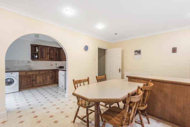 Kitchen/Utility Room