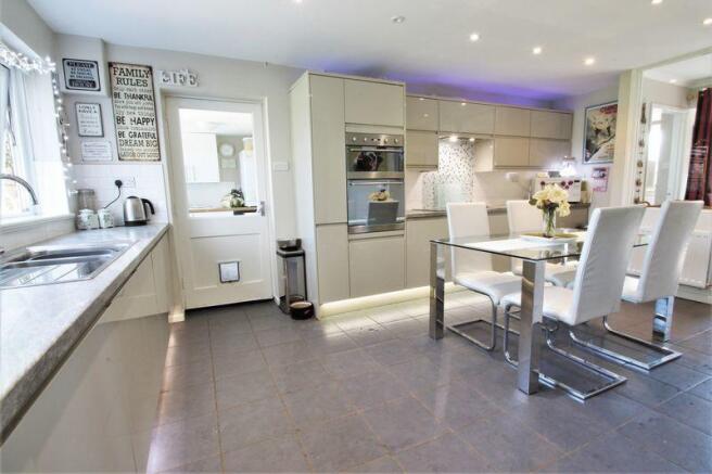 Kitchen/breakfast