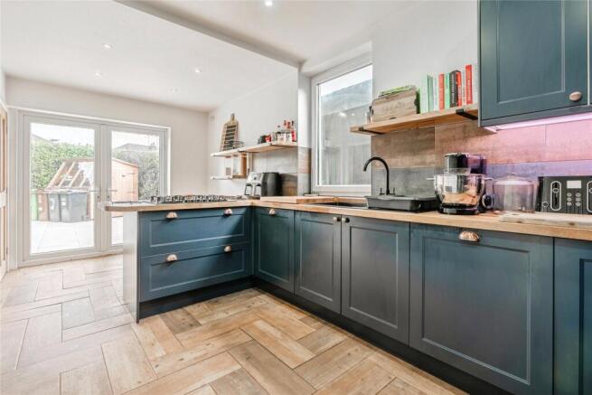 3 bed Semi-Detached for sale Image 10