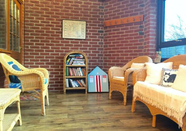 Photo 8