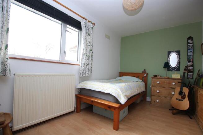Bedroom 2.JPG