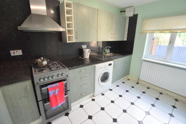 15 Buckingham Gate kitchen 2