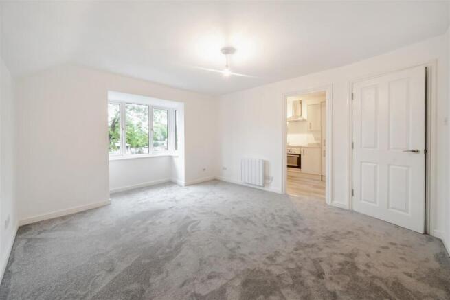 Flat 3, Islington Court, Towcester (19).jpg