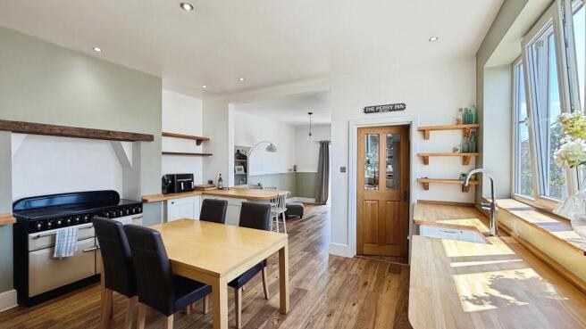 4 bed End of Terrace for sale Image 4