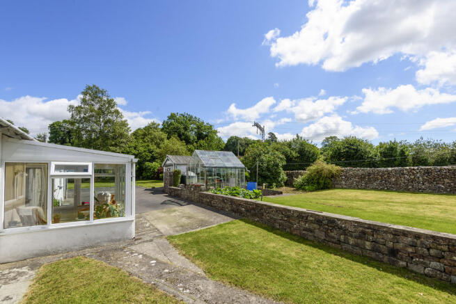 Sun room and gard...