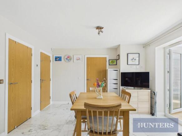 4 bed Detached for sale Image 8