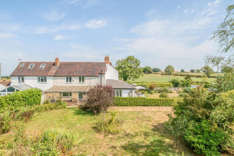 Crown Cottages, Bagginswood, Stottesdon, Kidderminster