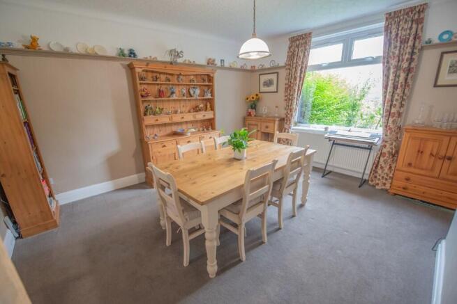 3 bed Semi-Detached for sale Image 7
