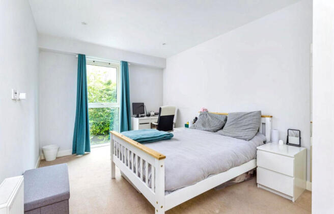 2 bed Apartment for sale Image 5