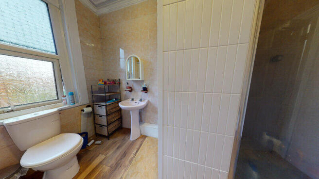 7 bed Flat to rent Image 9