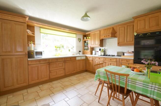 Kitchen / Breakfast 