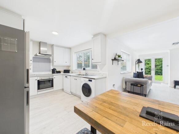 Open Kitchen, Dining